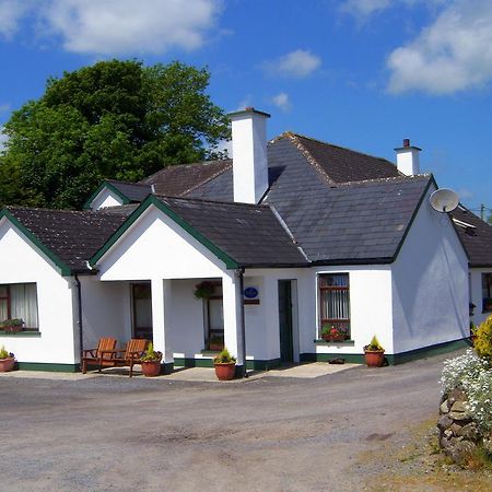 Valley Lodge Room Only Guest House Claremorris Bagian luar foto