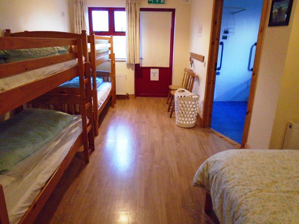 Valley Lodge Room Only Guest House Claremorris Bagian luar foto